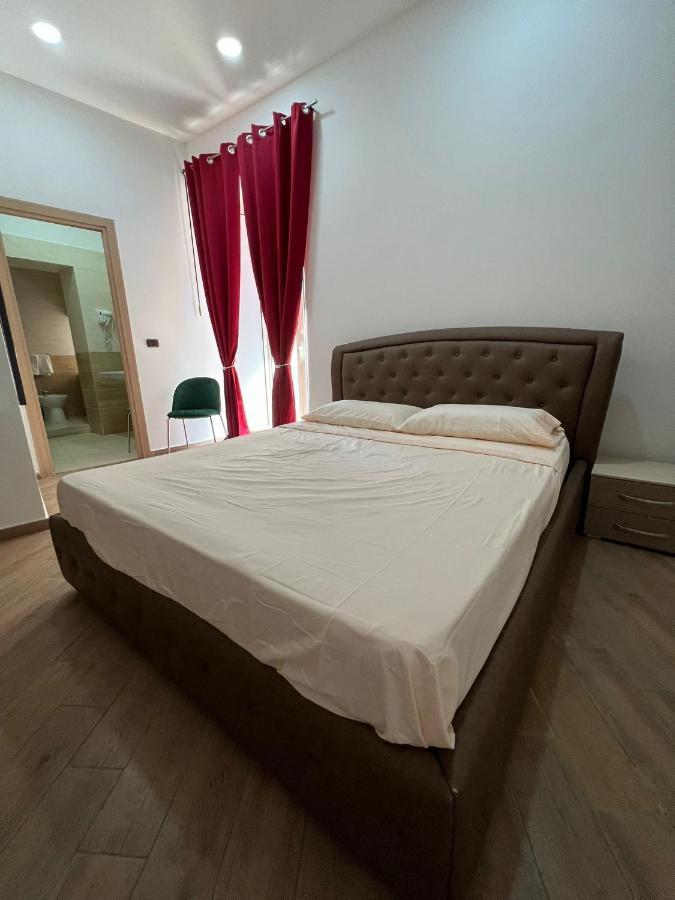 In Piazzetta Bed & Breakfast Napoli Dış mekan fotoğraf