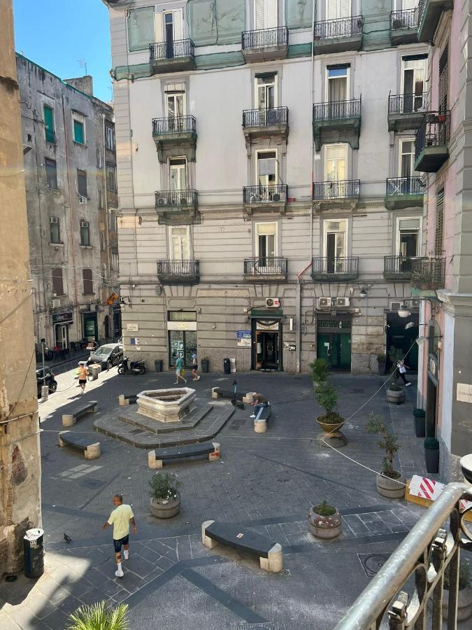 In Piazzetta Bed & Breakfast Napoli Dış mekan fotoğraf