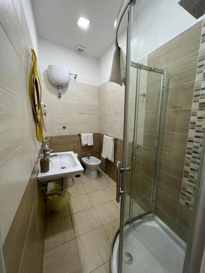 In Piazzetta Bed & Breakfast Napoli Dış mekan fotoğraf