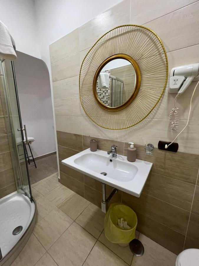 In Piazzetta Bed & Breakfast Napoli Dış mekan fotoğraf