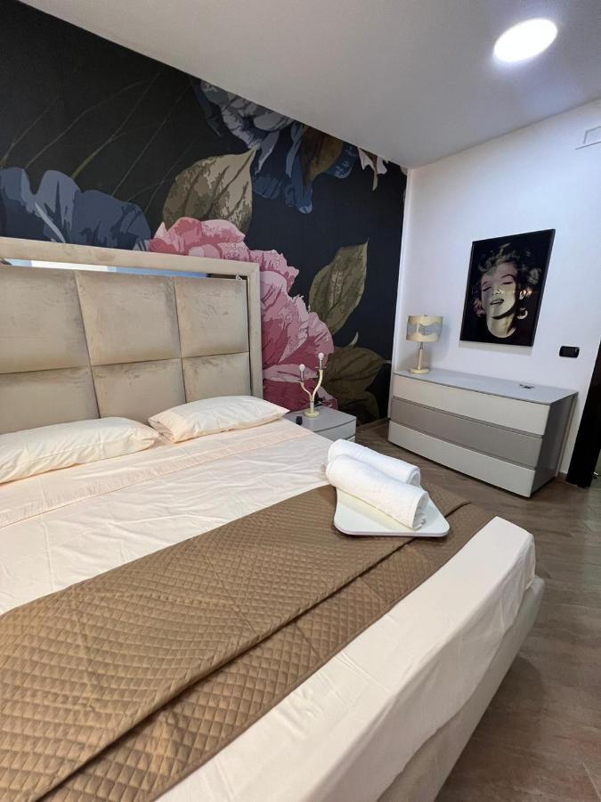 In Piazzetta Bed & Breakfast Napoli Dış mekan fotoğraf