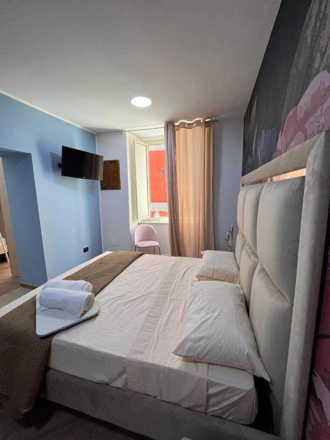 In Piazzetta Bed & Breakfast Napoli Dış mekan fotoğraf