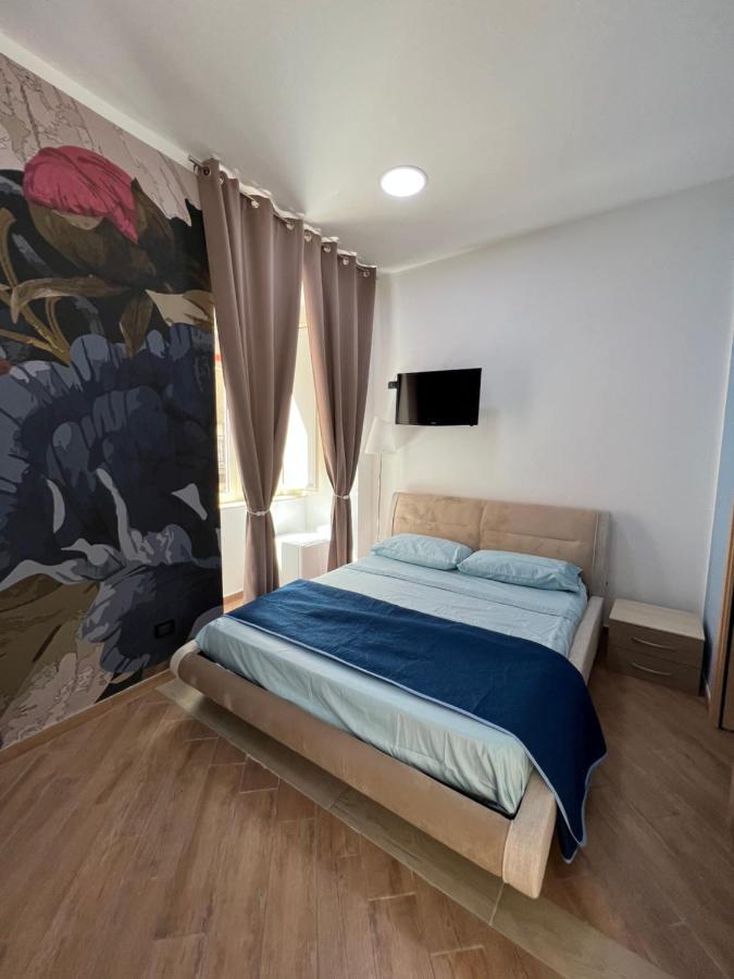 In Piazzetta Bed & Breakfast Napoli Dış mekan fotoğraf