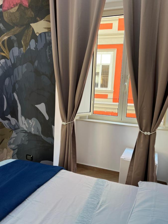 In Piazzetta Bed & Breakfast Napoli Dış mekan fotoğraf