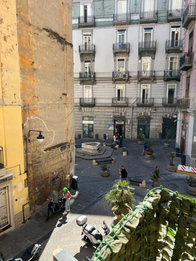 In Piazzetta Bed & Breakfast Napoli Dış mekan fotoğraf